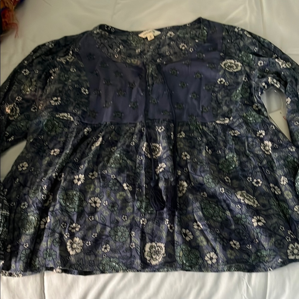 Floral Navy and Green Women's Top Classic Lucky